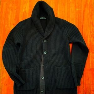 Ralph  lauren  premium ( black label) wool sweater size? L)